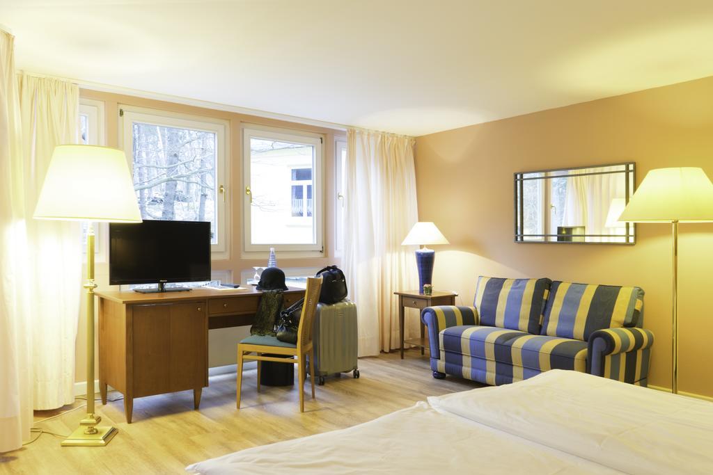 Hotel Villa Viktoria Luise Blankenburg  Bagian luar foto