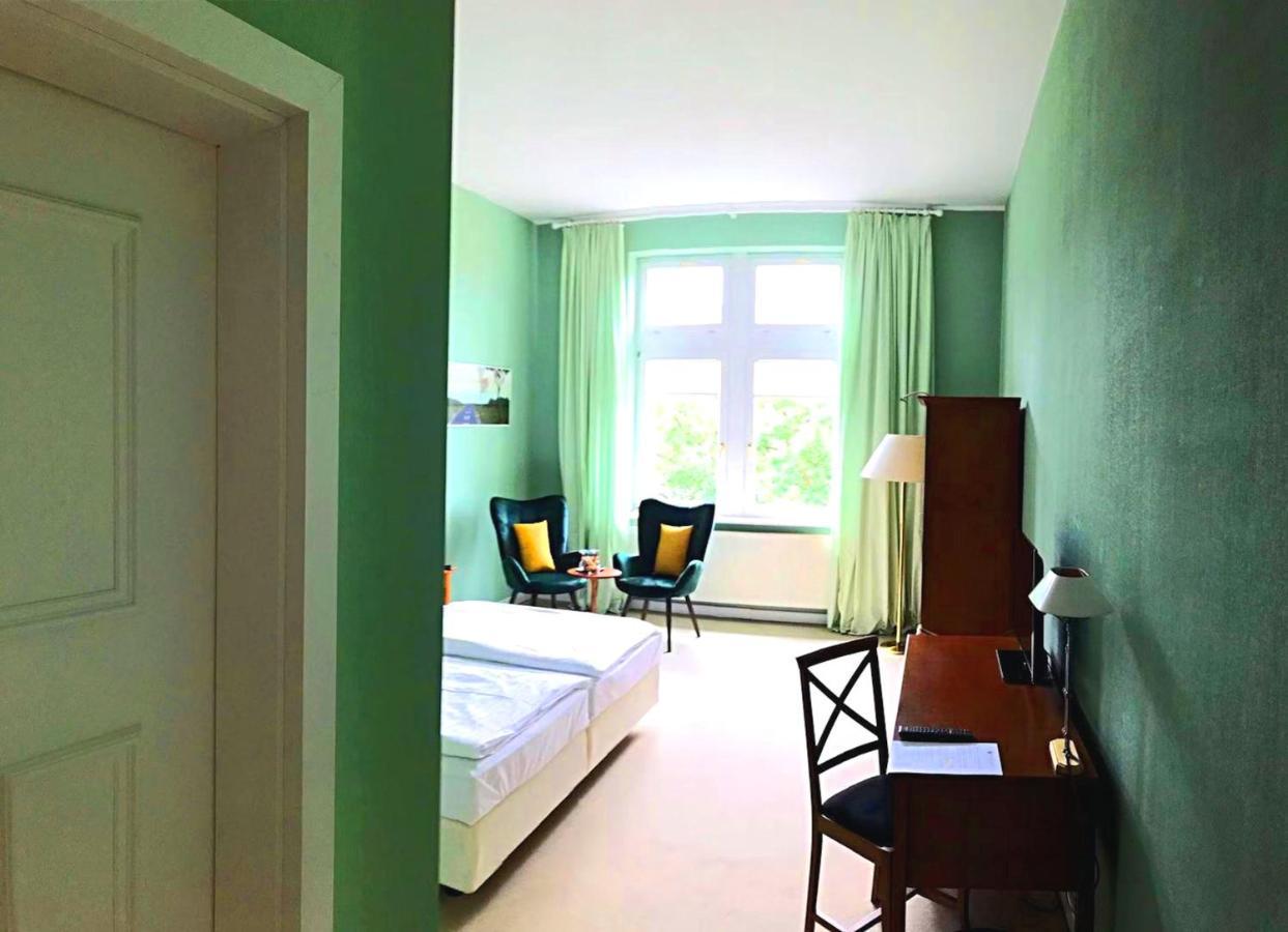 Hotel Villa Viktoria Luise Blankenburg  Bagian luar foto